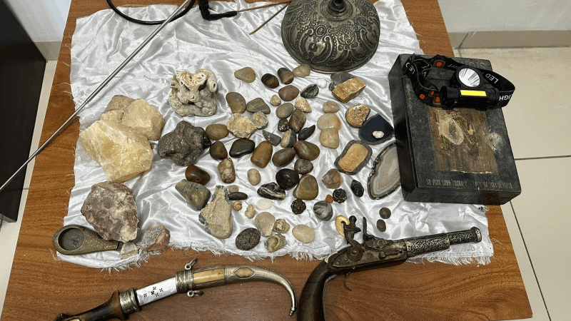 بن عروس: حجز منقولات أثرية والإحتفاظ بشخص