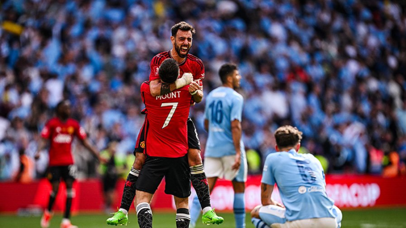 مانشستر يونايتد يُتوّج بكأس الاتحاد الإنقليزي