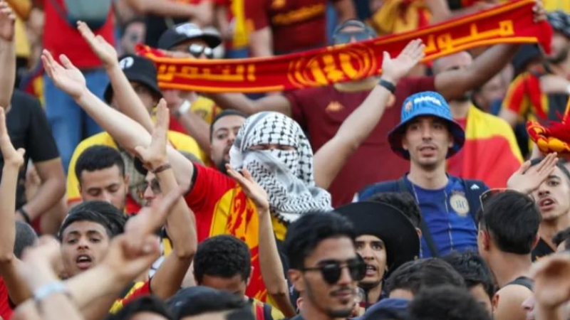 لم تهدأ.. ولم تتعب..وانتصرت لفلسطين: العلامة الكاملة لجماهير الترجي