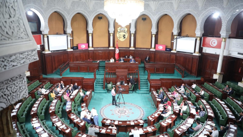 انطلاق جلسة تنقيح قانون الشيك دون رصيد