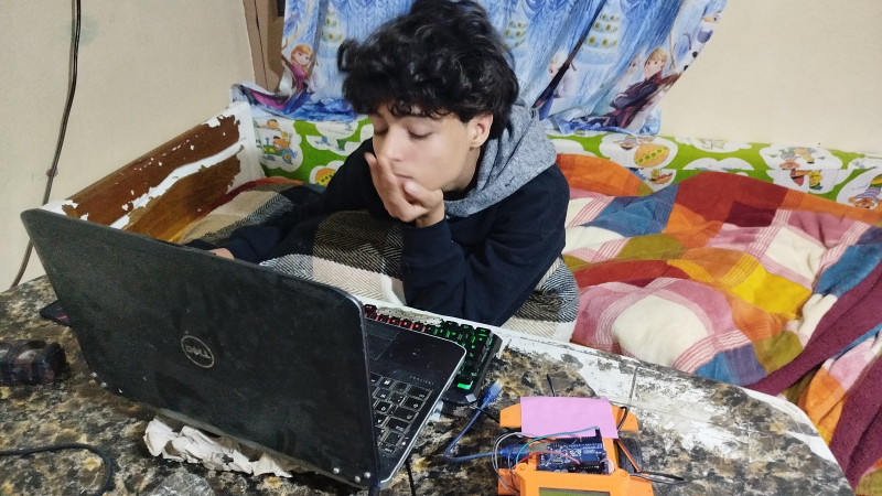 رغم قلة الإمكانيات.. تلميذ من تطاوين يبتكر ويُبدع