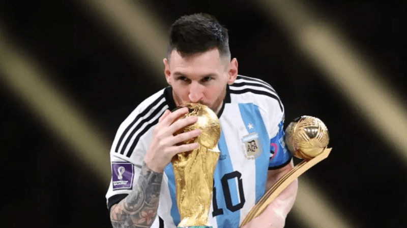 مدرب الأرجنتين: ميسي يتطلّع للمشاركة في كأس العالم 2026 مدرب الأرجنتين: ميسي يتطلّع للمشاركة في كأس العالم 2026