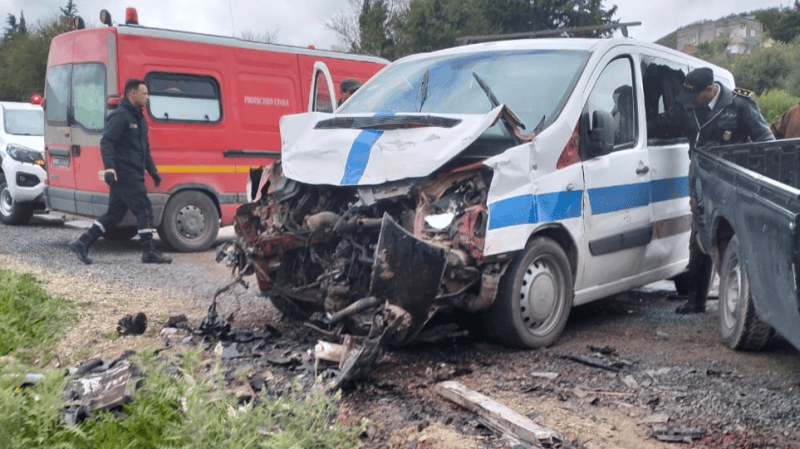 باجة: سبعة جرحى في اصطدام سيارة لواج بشاحنة صغيرة باجة: سبعة جرحى في اصطدام سيارة لواج بشاحنة صغيرة