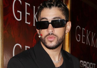 Bad Bunny alborota las redes con atrevida foto desnudo