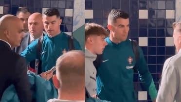لاعب بولندا يرد على انتقادات صورته مع رونالدو .. صورة