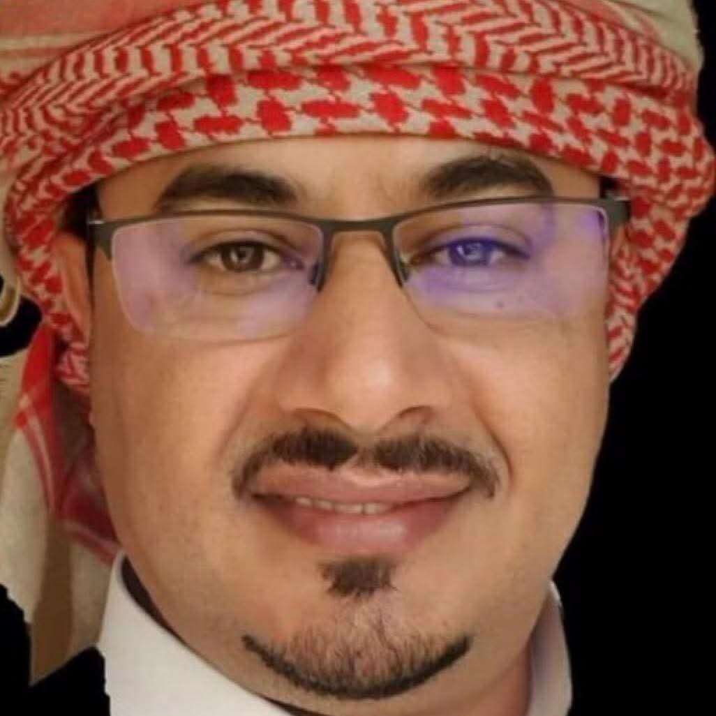 بن لغبر يفتح النار: إعلام الانتقالي مجرد بياعين يتاجرون بالقضية ودماء الشهداء