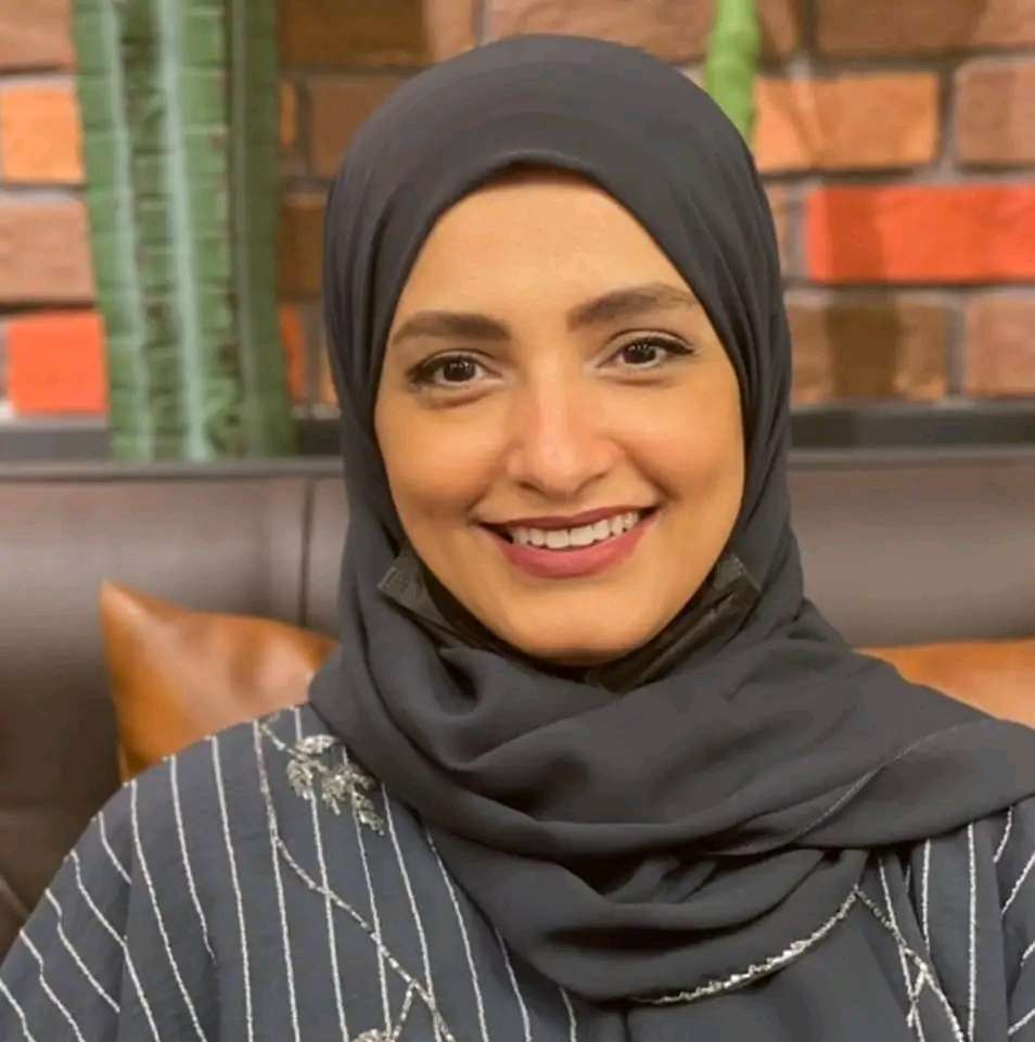 هدى الصراري تعلن تضامنها مع ألفت الدبعي عقب توقيف جلال الصلاحي في السعودية هدى الصراري تعلن تضامنها مع ألفت الدبعي عقب توقيف جلال الصلاحي في السعودية
