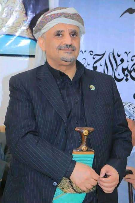 استمرار حصار منزل الشيخ حمير الاحمر في صنعاء