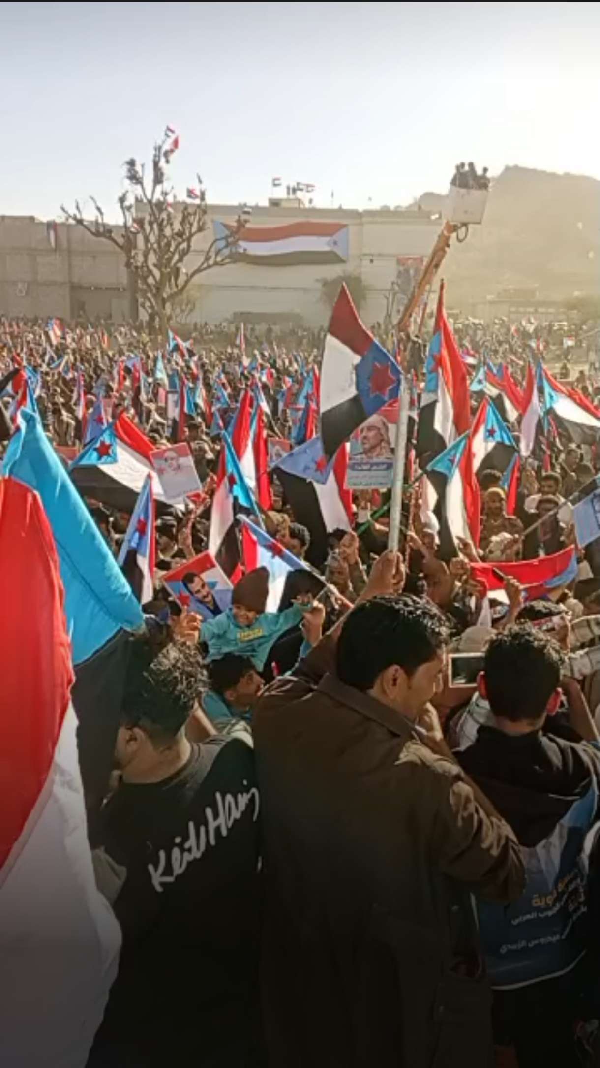 وزير سابق مهاجماً أنصار المجلس الانتقالي: تحرككم اليوم بعدن بدافع المصالح المفقودة لا المبادئ