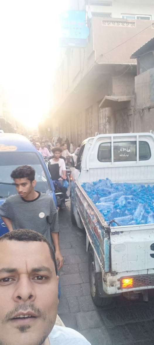 ازدحام مروري خانق يشلّ حركة السير في تعز