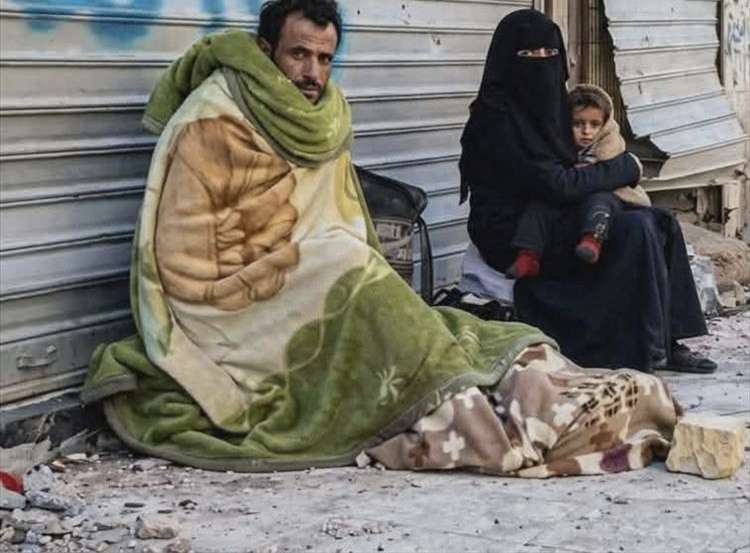 طوابير الجوع.. انتشاراً مرعباً للمتسولين في رمضان بمناطق الحو ثي طوابير الجوع.. انتشاراً مرعباً للمتسولين في رمضان بمناطق الحو ثي
