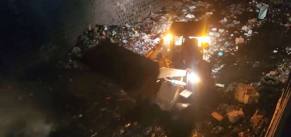 استمرار رفع المخلفات من القاهرة بتمويل محلي في تعز