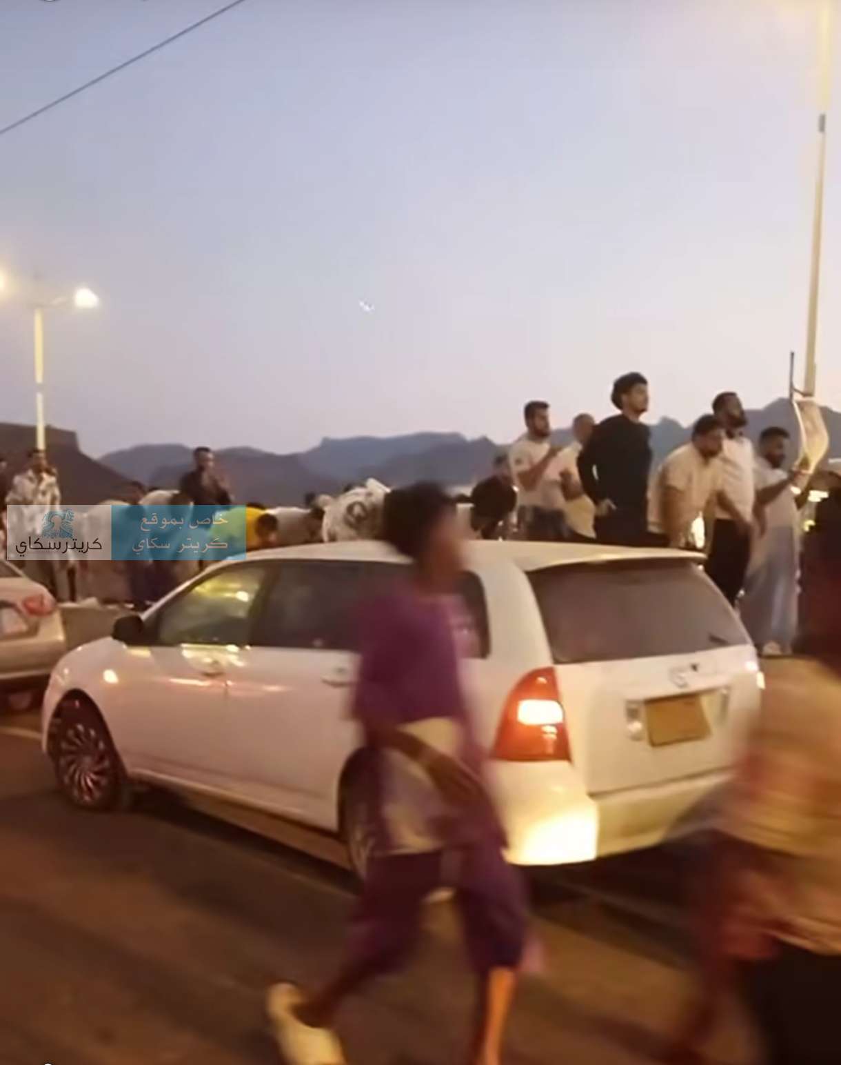 عاجل:توقف الحركة بالطريق البحري بعدن