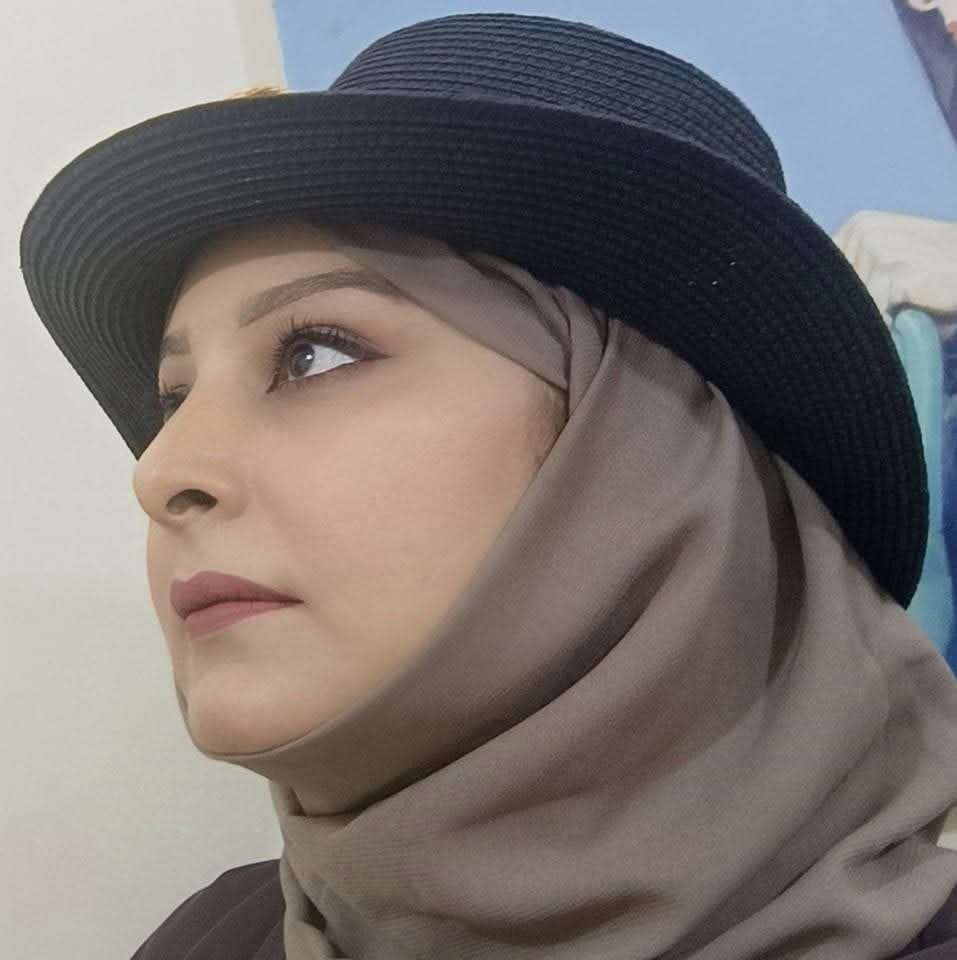 الإعلامية رندا عكبور تستنكر تأخر تسليم نتائج الفحوصات الطبية في مستشفى برج الاطباء بعدن
