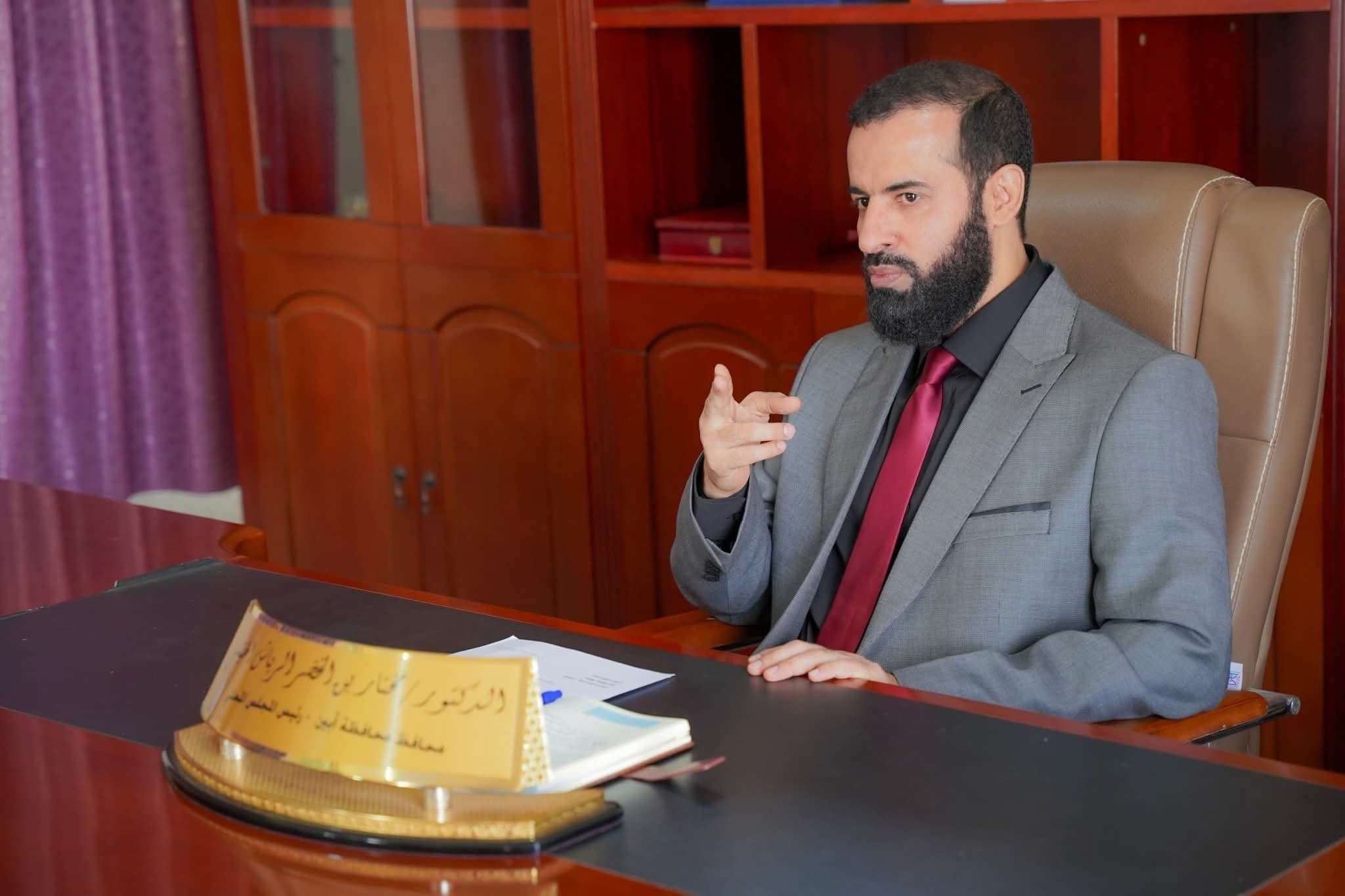 محافظ أبين يحسم ملف الجبايات العشوائية ويؤكد فرض هذا الامر