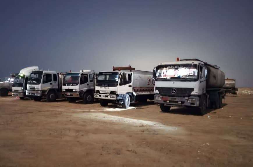 احتجاز ناقلات الوقود يتسبب بأزمة حادة شرق حضرموت