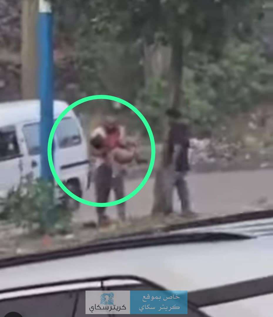 عاجل:بطولة في قلب السيل.. مواطن ينقذ طفلة من الموت