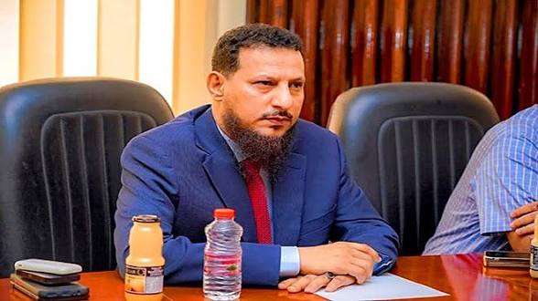 محافظ عدن:بعد شهر سوف نفضح من يعبث بالكهرباء محافظ عدن:بعد شهر سوف نفضح من يعبث بالكهرباء