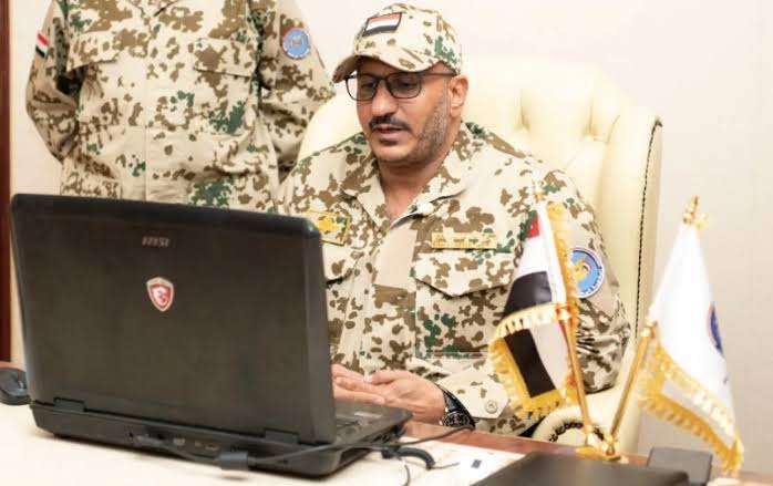 توجيه حاسم لطارق صالح بشان خوض قواته معركة مع مسلحين في الوازعية