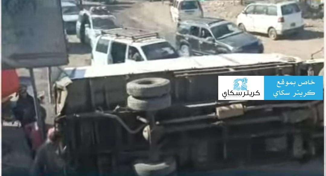 انقلاب دينا محمّلة بالأسماك غرب تعز