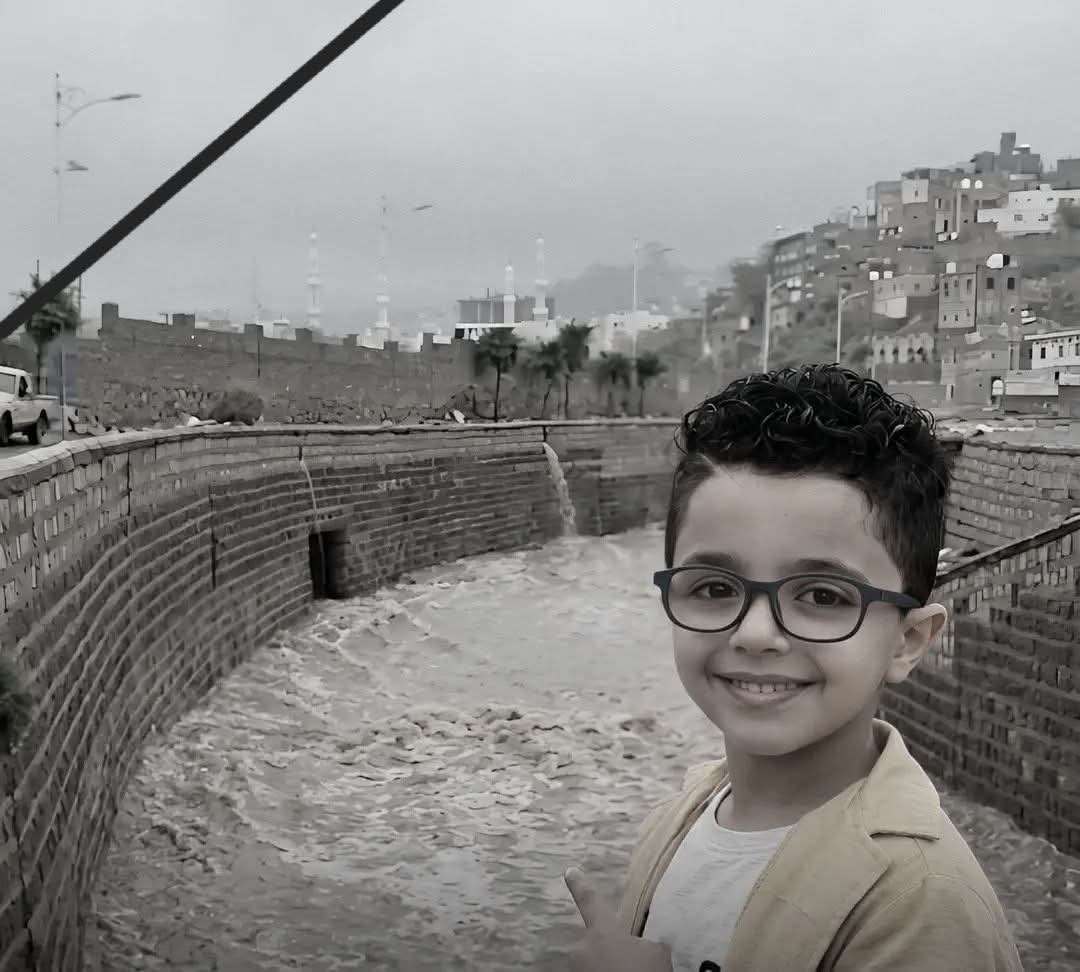 في بيان شكرٍ ومسؤولية.. الأستاذ عيبان السامعي يودع طفله أيلول ويوجه نداءً عاجلاً لحماية تعز من كوارث السيول