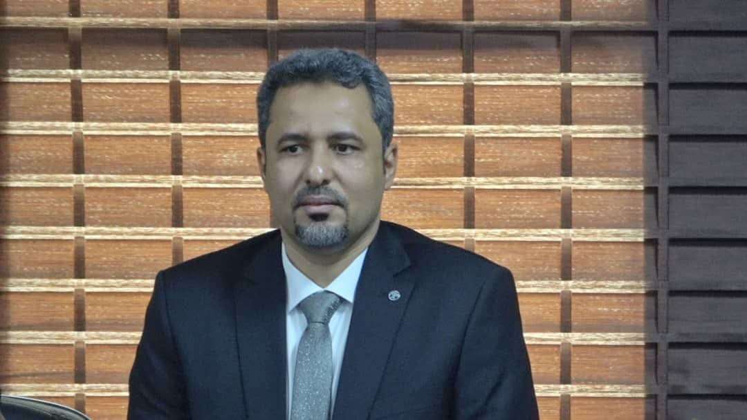 قرار مفاجئ لمحافظ لحج يلقى ترحيباً واسعاً بين المواطنين (صورة)