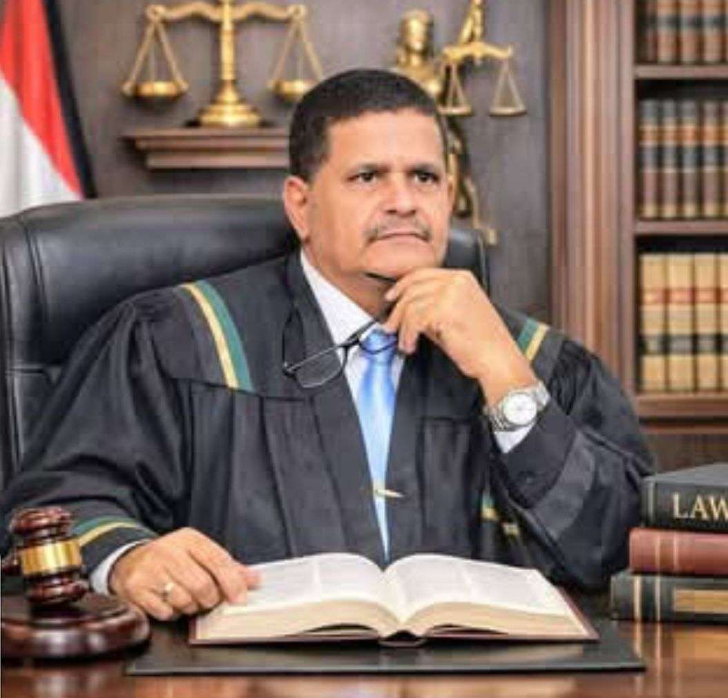 القاضي انيس جمعان يشكر محافظة عدن على استجابته بتحويل معسكر 20 يونيو إلى مجمع تربوي حديث