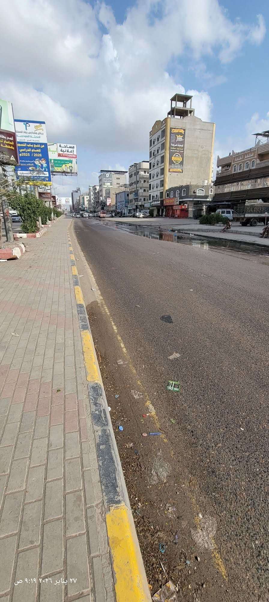 مطالبات بحل أزمة الصرف الصحي في أحد أهم شوارع عدن مطالبات بحل أزمة الصرف الصحي في أحد أهم شوارع عدن