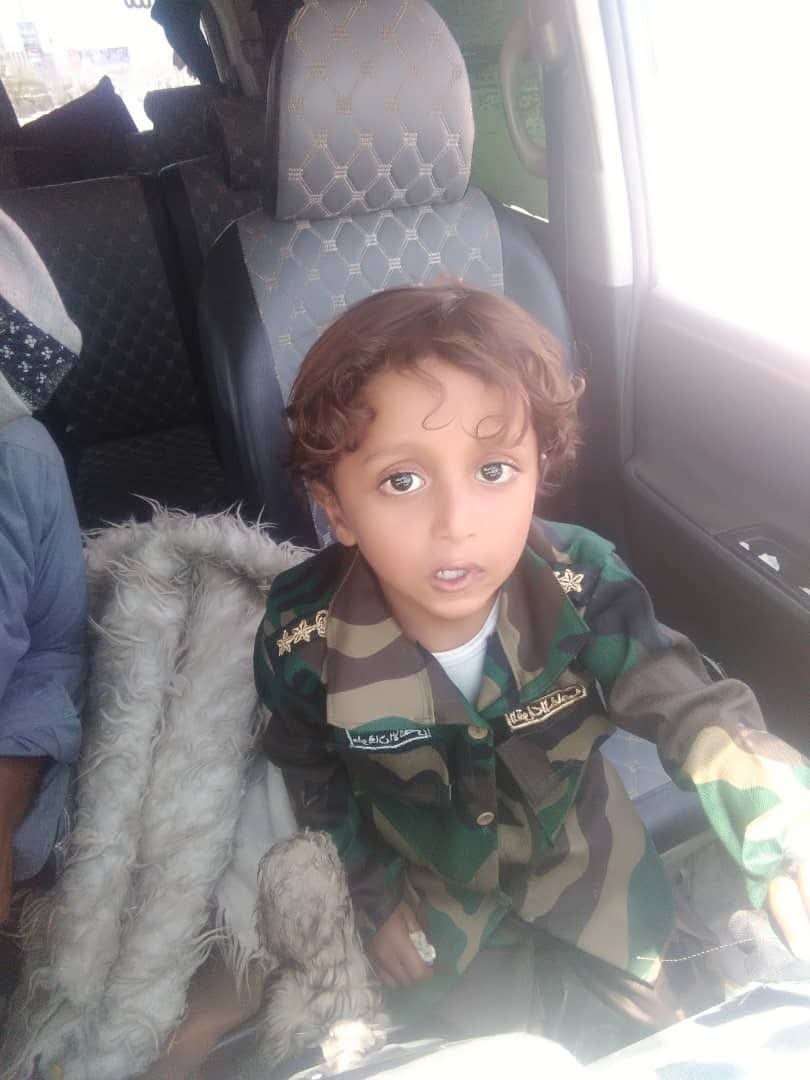 العثور على طفل تائه في عتق ومناشدات للمساعدة في الوصول إلى أسرته العثور على طفل تائه في عتق ومناشدات للمساعدة في الوصول إلى أسرته