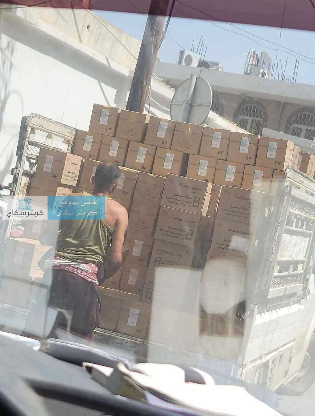 كارثة صامتة بالشوارع.. أدوية مطهوة تحت لهيب الشمس!