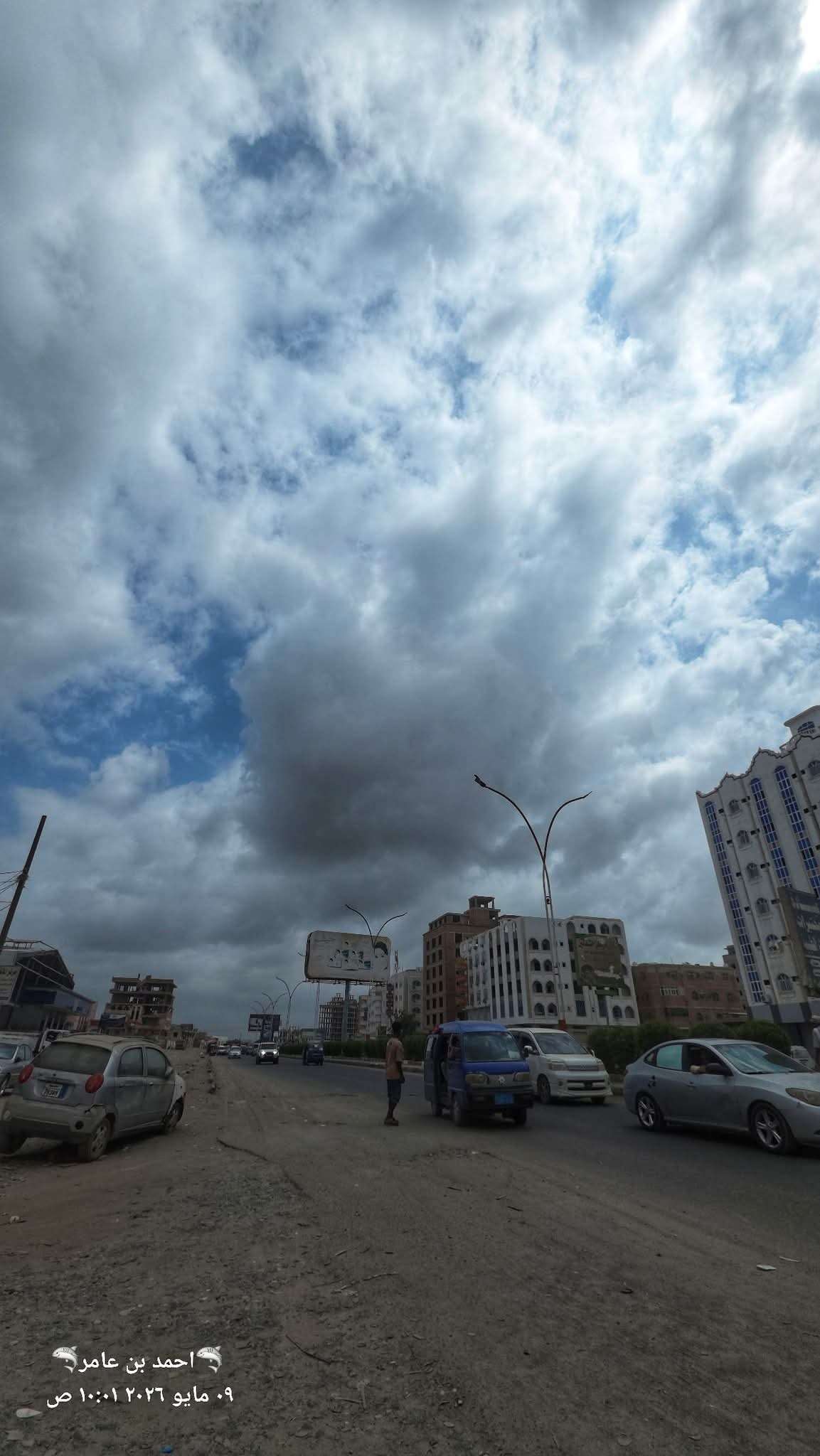 أجواء غائمة تلطّف حرارة الطقس في عدن