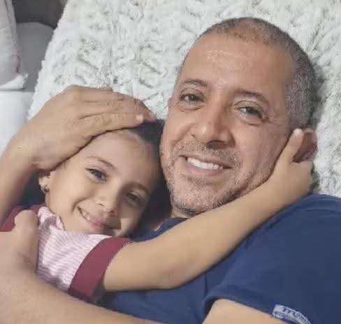 تشييع مهيب في عدن لجثمان التربوي الدكتور عبدالرحمن الشاعر وسط مطالبات بالقصاص