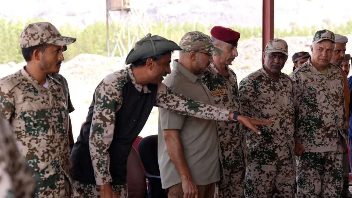 ظهور جديد لطارق صالح برفقة هذه القوات