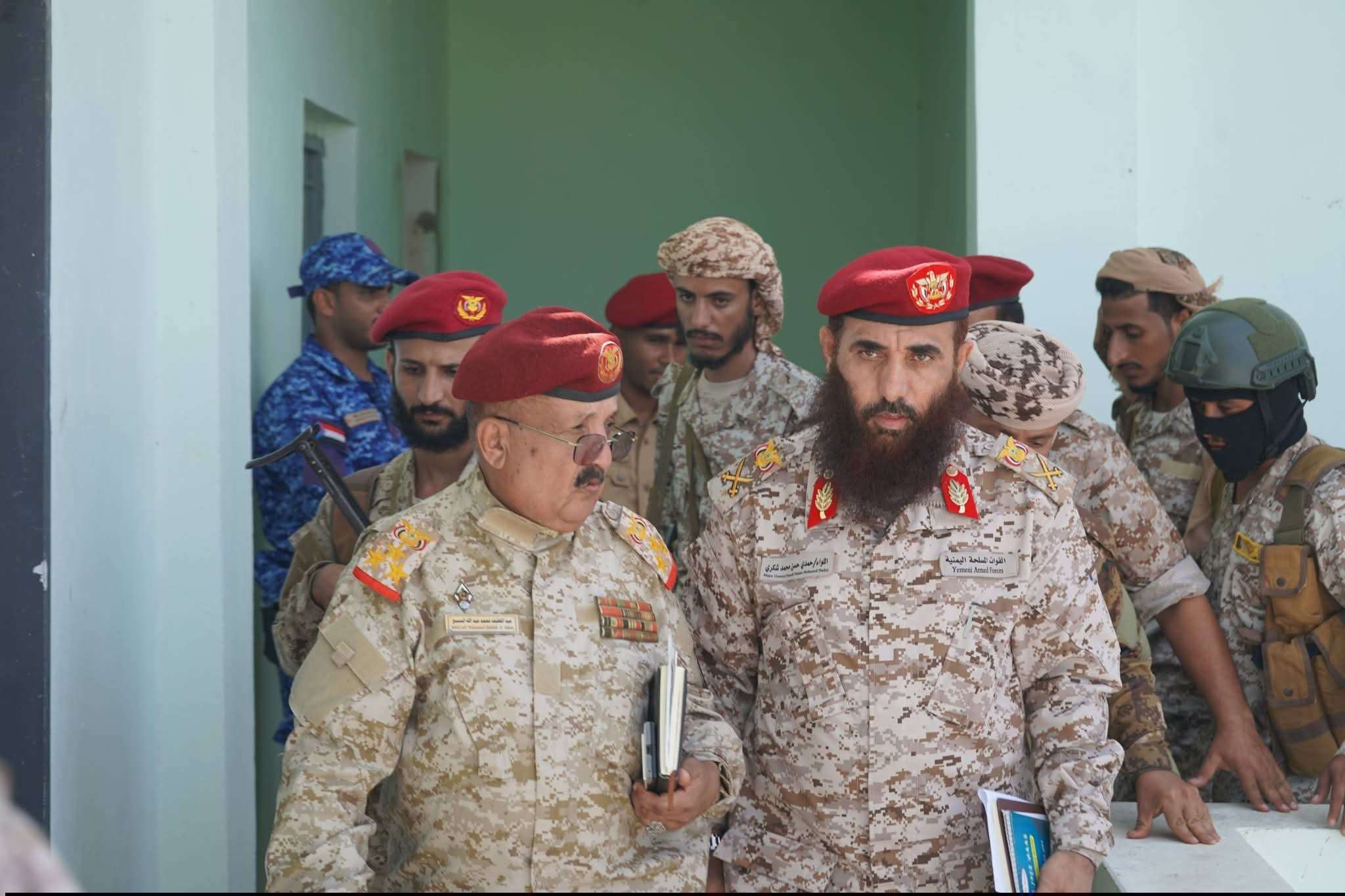 سيادة كاملة .. قيادة الجيش تتسلم قاعدة عسكرية كبرى رسمياً سيادة كاملة .. قيادة الجيش تتسلم قاعدة عسكرية كبرى رسمياً