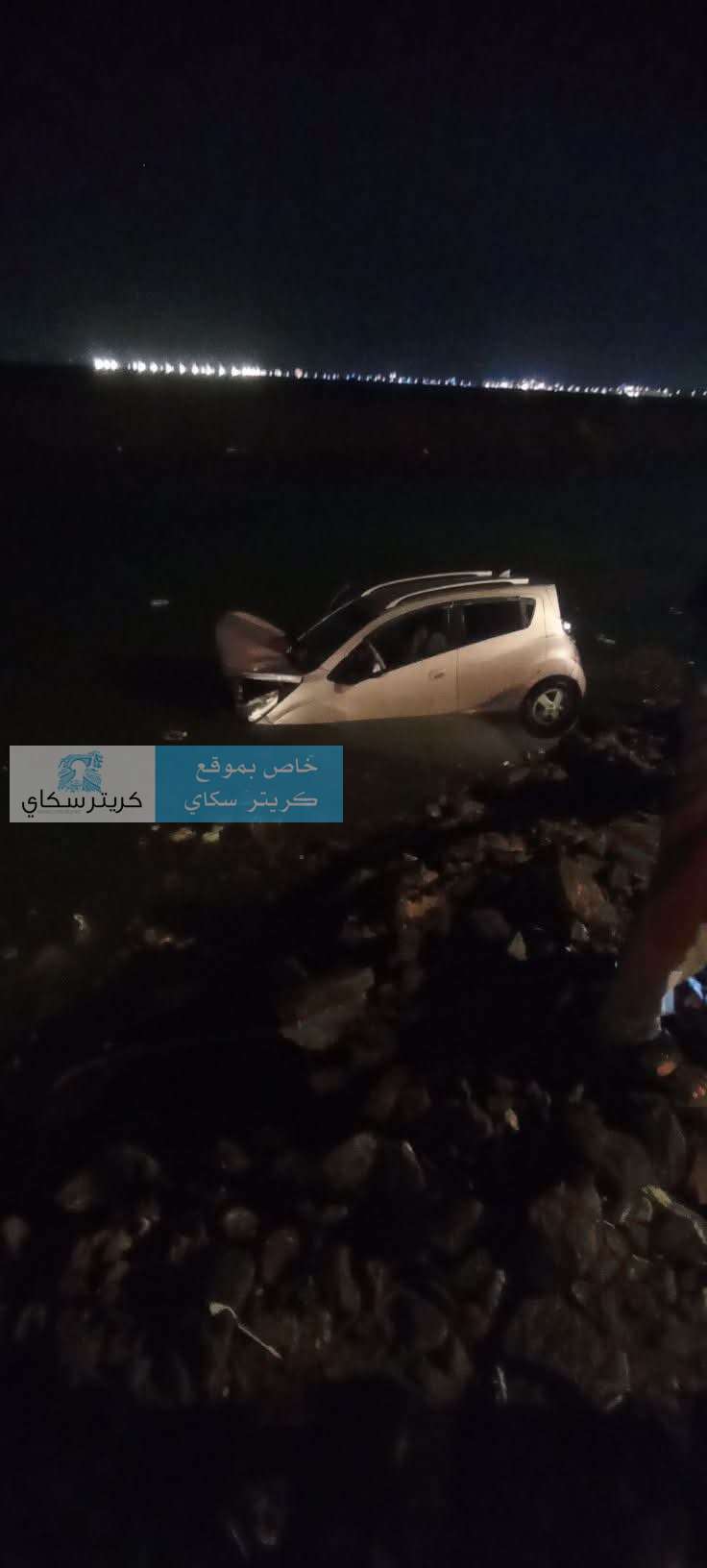 عاجل:امراة تقود سيارة تقفز الى البحر في عدن