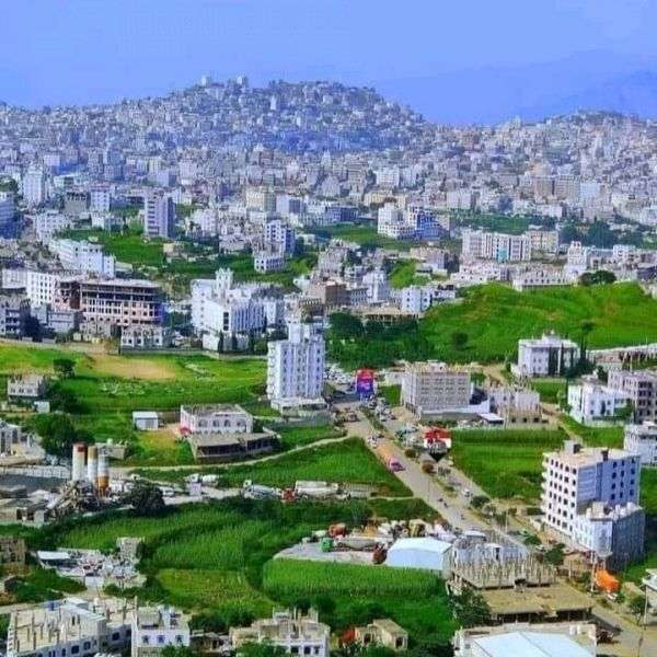الأجهزة الأمنية تعلن مقتل مطلوب أمني خلال عملية في مدينة إب الأجهزة الأمنية تعلن مقتل مطلوب أمني خلال عملية في مدينة إب