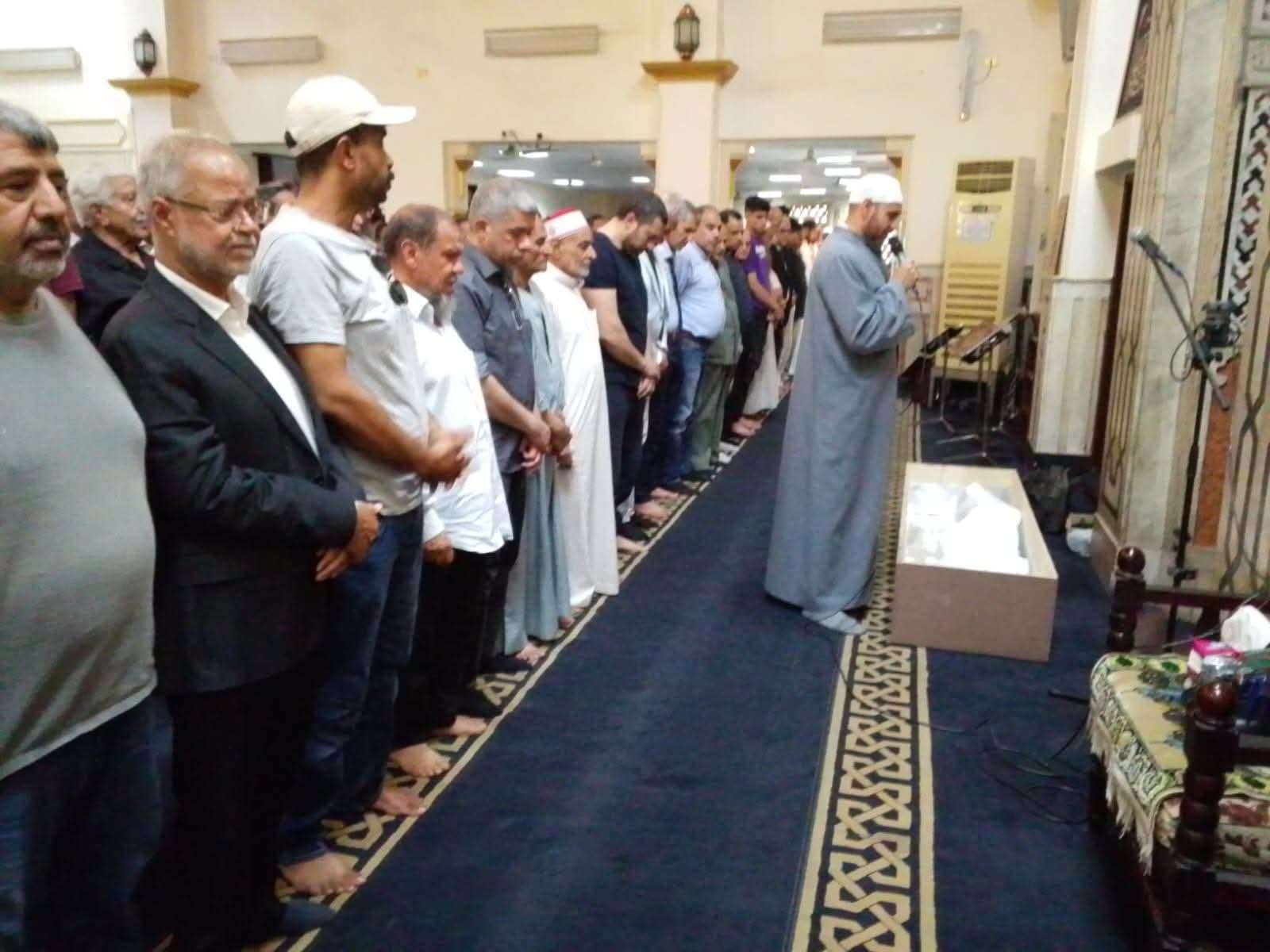 تشييع جثمان المناضل والسياسي اليمني أنيس حسن يحيى تشييع جثمان المناضل والسياسي اليمني أنيس حسن يحيى