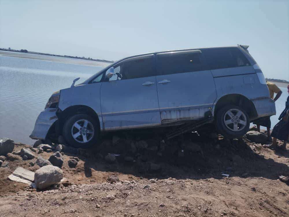 عاجل/ حادث مروري على خط الجسر في عدن عاجل/ حادث مروري على خط الجسر في عدن