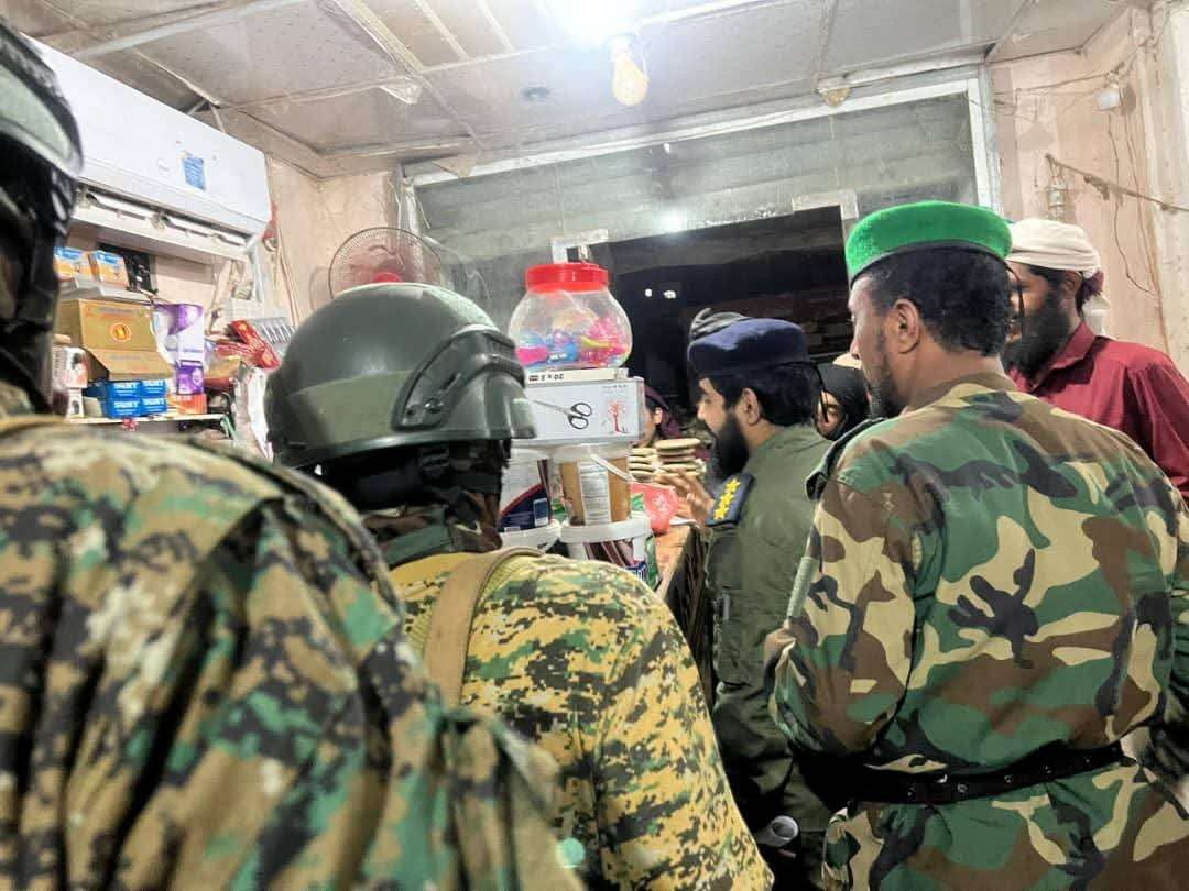 عاجل:قوات امنية تداهم البقلات والمحلات في عدن
