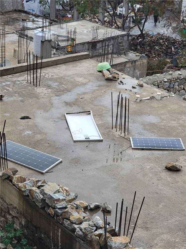 عاصفة عنيفة تتسبب بأضرار واسعة في منظومات الطاقة الشمسية عاصفة عنيفة تتسبب بأضرار واسعة في منظومات الطاقة الشمسية
