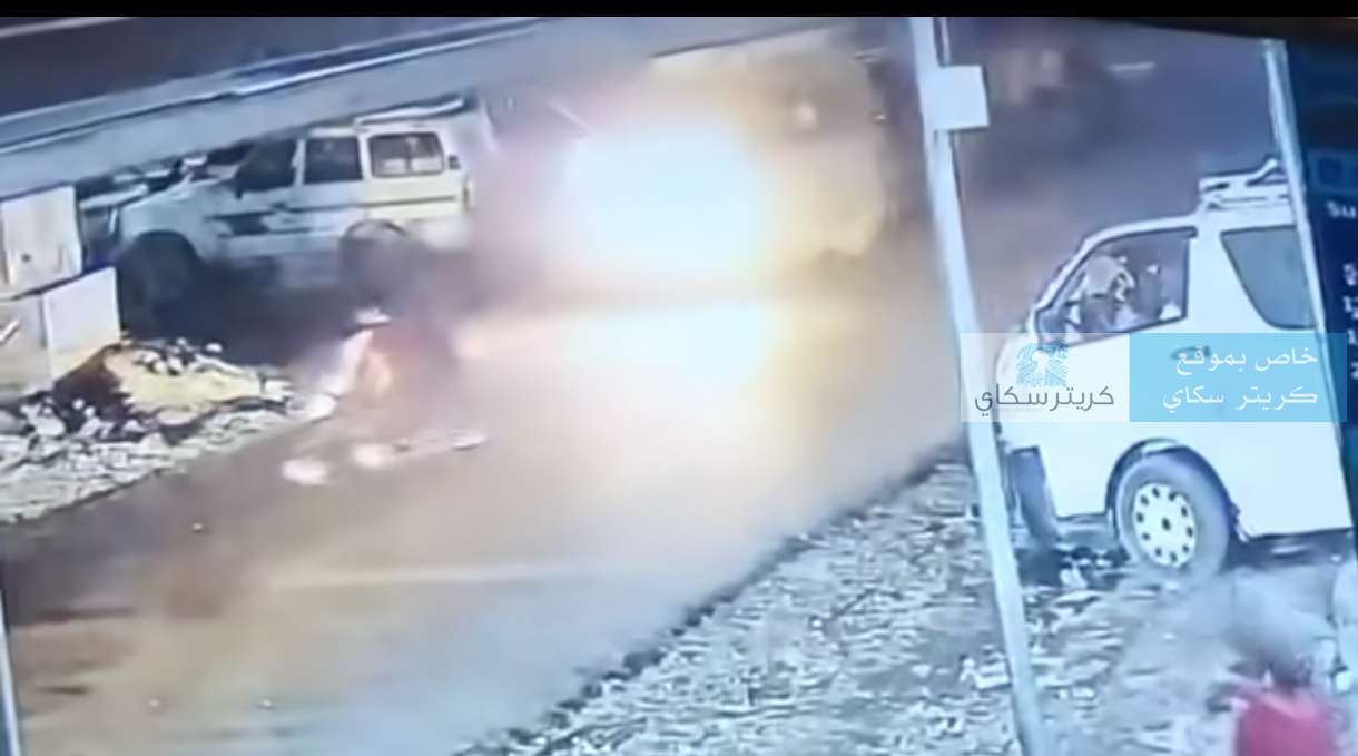 أم وطفلها ينجوان من الموت بأعجوبة في جعار.. ومطالبات عاجلة بالتدخل أم وطفلها ينجوان من الموت بأعجوبة في جعار.. ومطالبات عاجلة بالتدخل