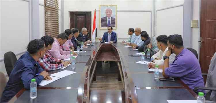 الوزير نايف البكري يلتقي الإدارة الجديدة لنادي الروضة بعدن الوزير نايف البكري يلتقي الإدارة الجديدة لنادي الروضة بعدن