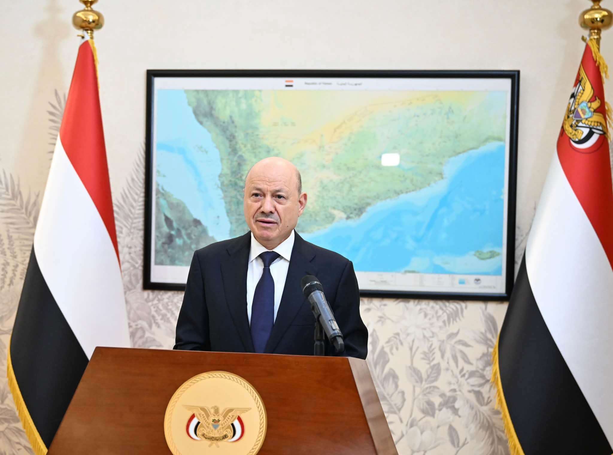 عاجل: رئيس مجلس القيادة يدعو إلى التحام وطني شامل بمعركة استعادة مؤسسات الدولة وإنهاء الانقلاب عاجل: رئيس مجلس القيادة يدعو إلى التحام وطني شامل بمعركة استعادة مؤسسات الدولة وإنهاء الانقلاب