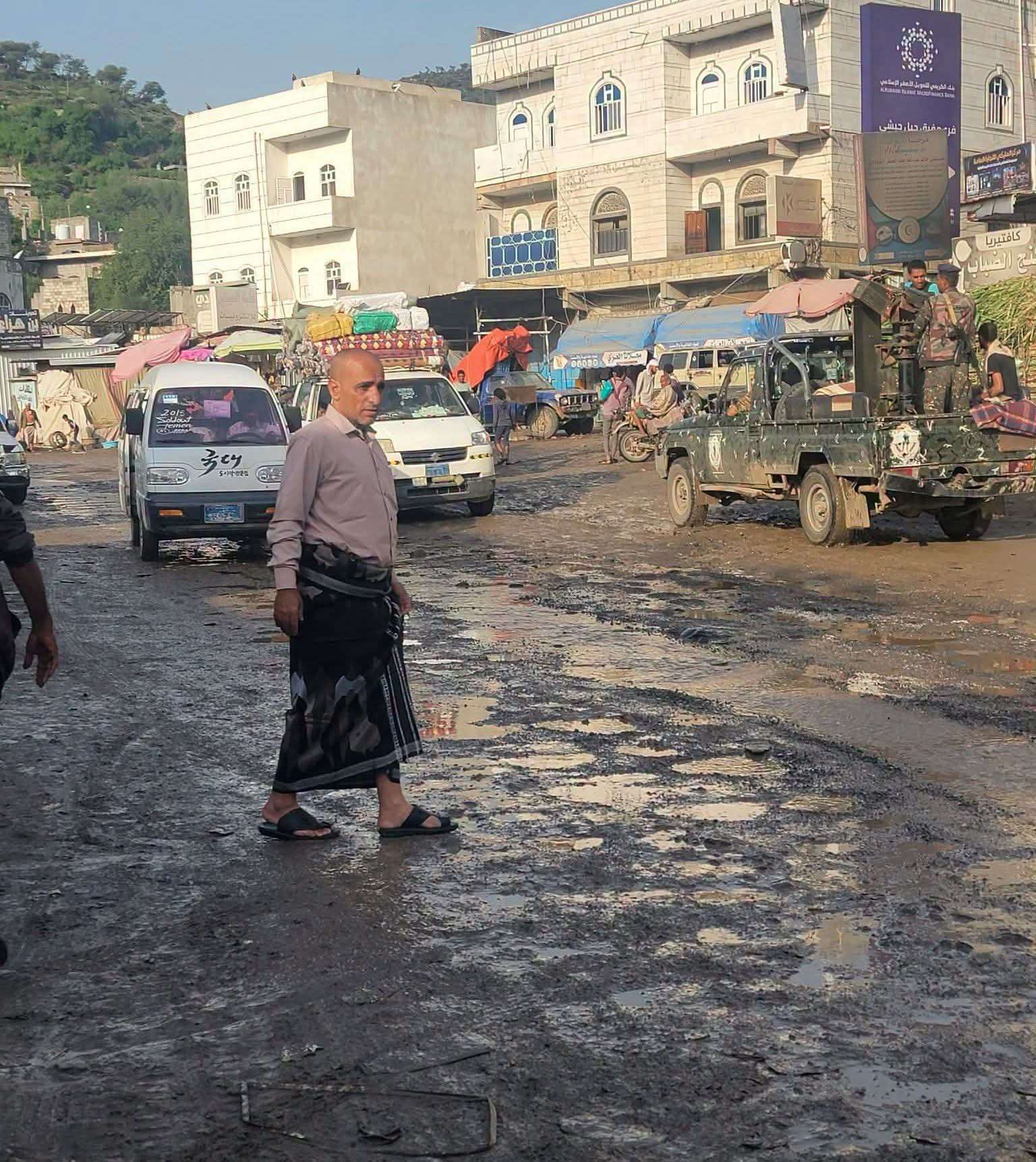 مواطنون يطالبون بالاهتمام بمفرق جبل حبشي في تعز