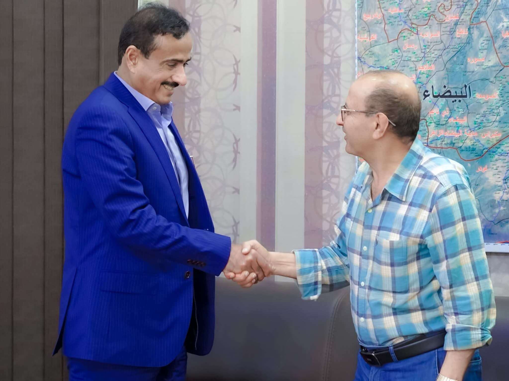 شاهد اول ظهور لمسؤول شركة نفطية نمساوية بعد اطلاق سراحه