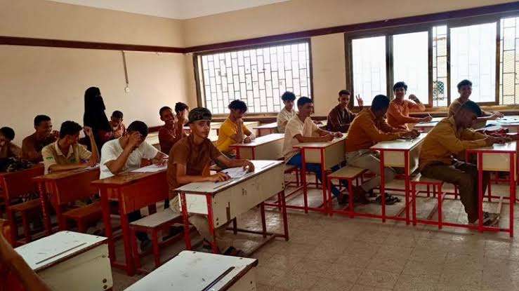 ثانويات بعدن تاخذ جبايات من اولياء الامور