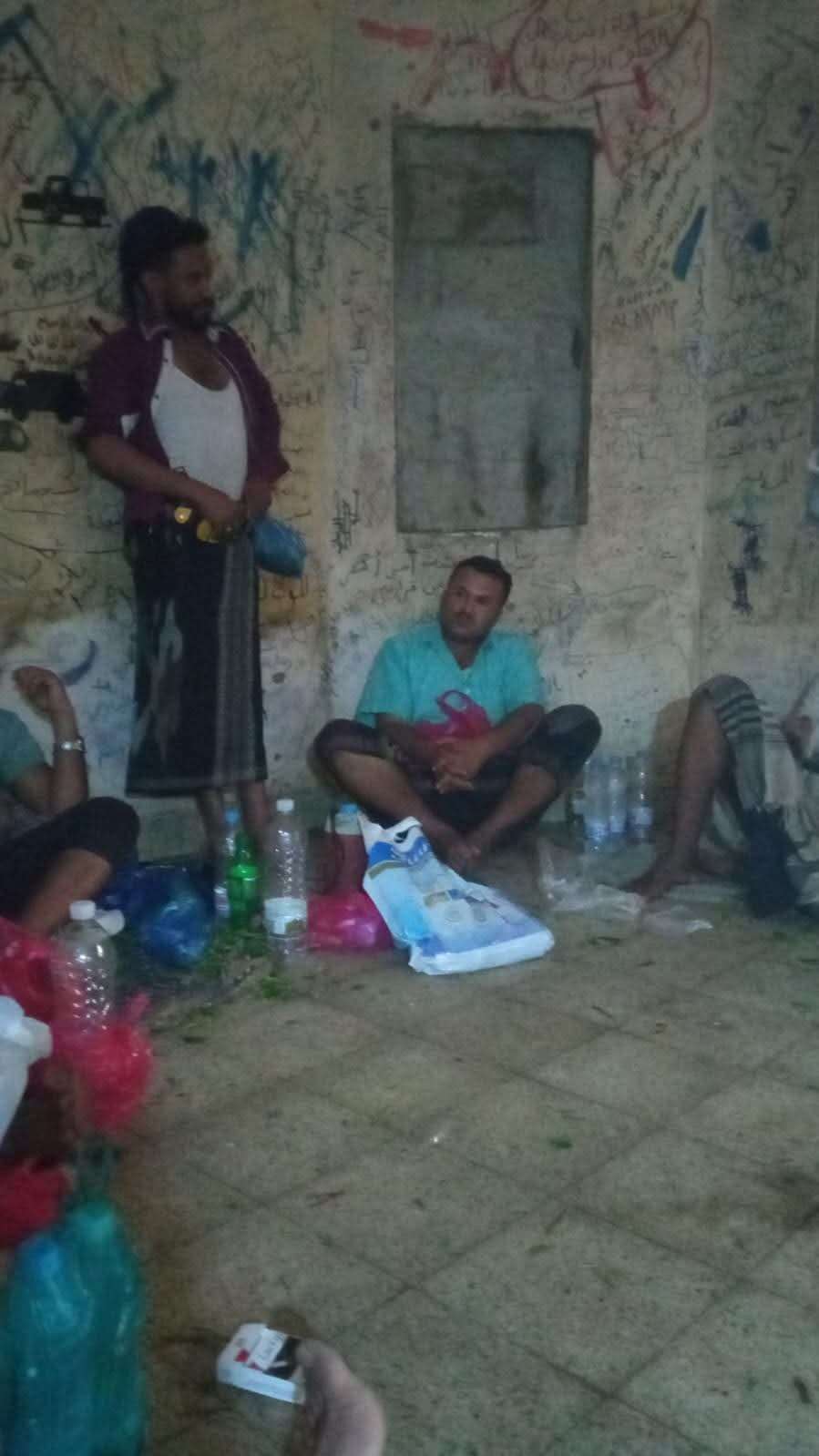 مناشدة عاجلة للإفراج عن سائقين محتجزين في مدينة التربة بتعز