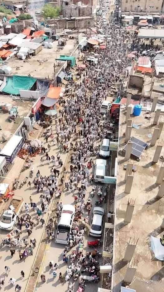 تشييع مهيب للأستاذ علي الشومي في حجة (صورة)