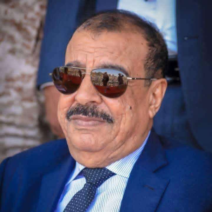 اللواء بن بريك يتراجع عن تعليق عضويته في اللجنة التحضيرية لمجلس تنسيقي حضرموت