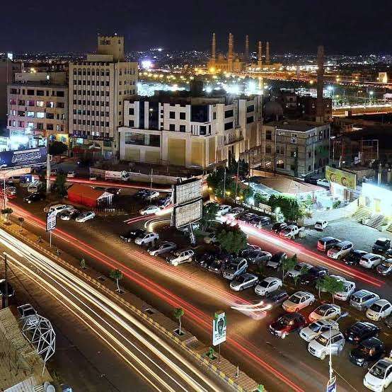 تاجر بصنعاء يتهم الحو ثيين بابتزاز التجار واحتجاز موظفه لفرض جبايات جديدة تاجر بصنعاء يتهم الحو ثيين بابتزاز التجار واحتجاز موظفه لفرض جبايات جديدة